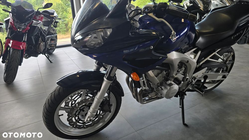 Yamaha FZ6 - 4