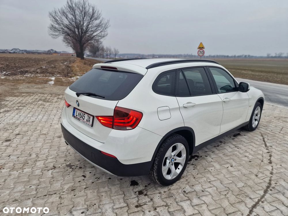 BMW X1 sDrive18d xLine - 11