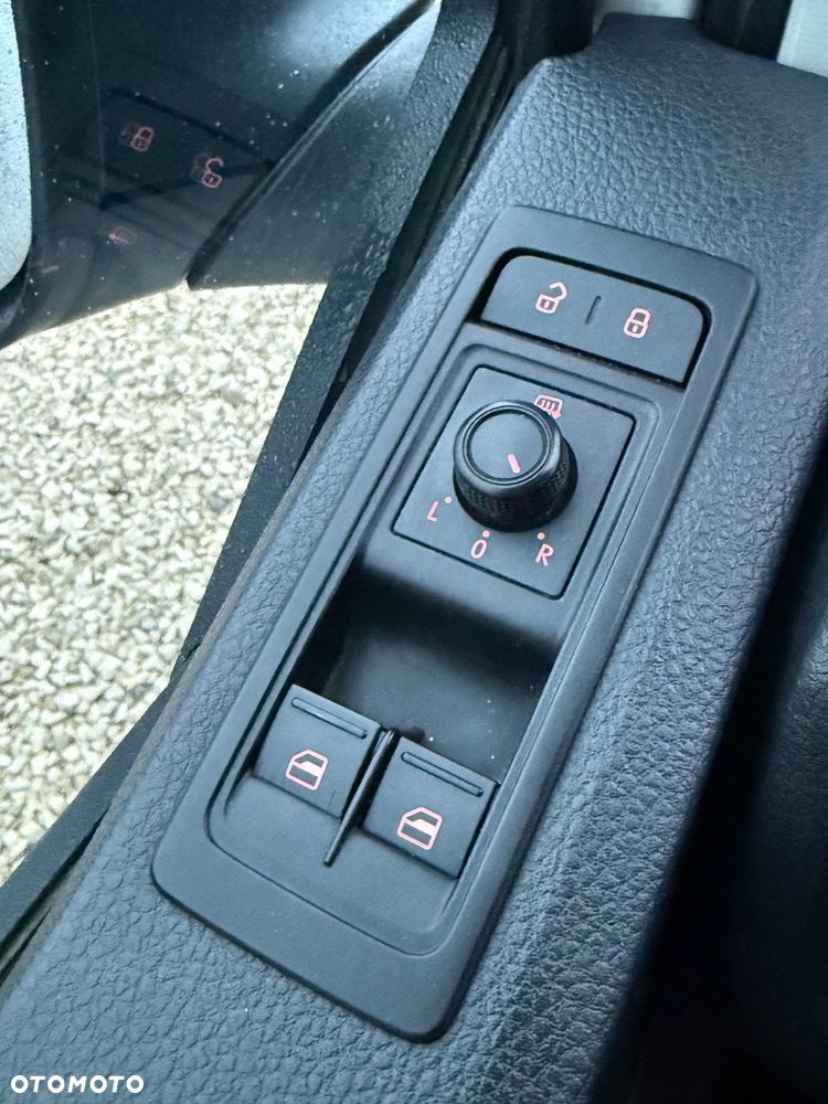 Volkswagen Transporter - 21