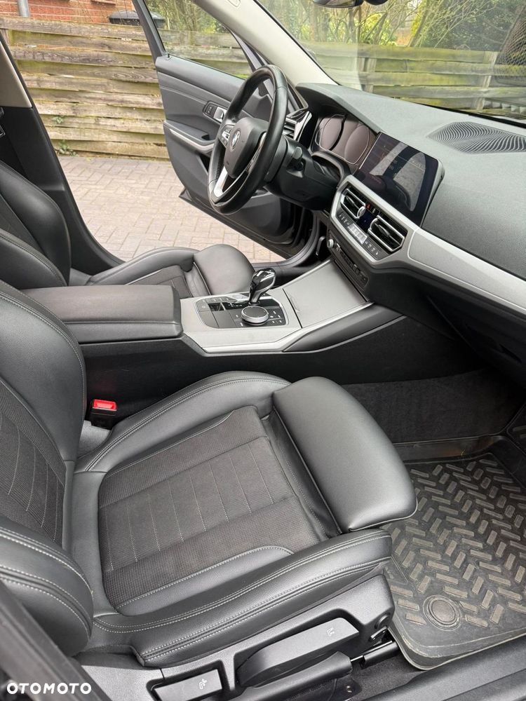 BMW Seria 3 - 12