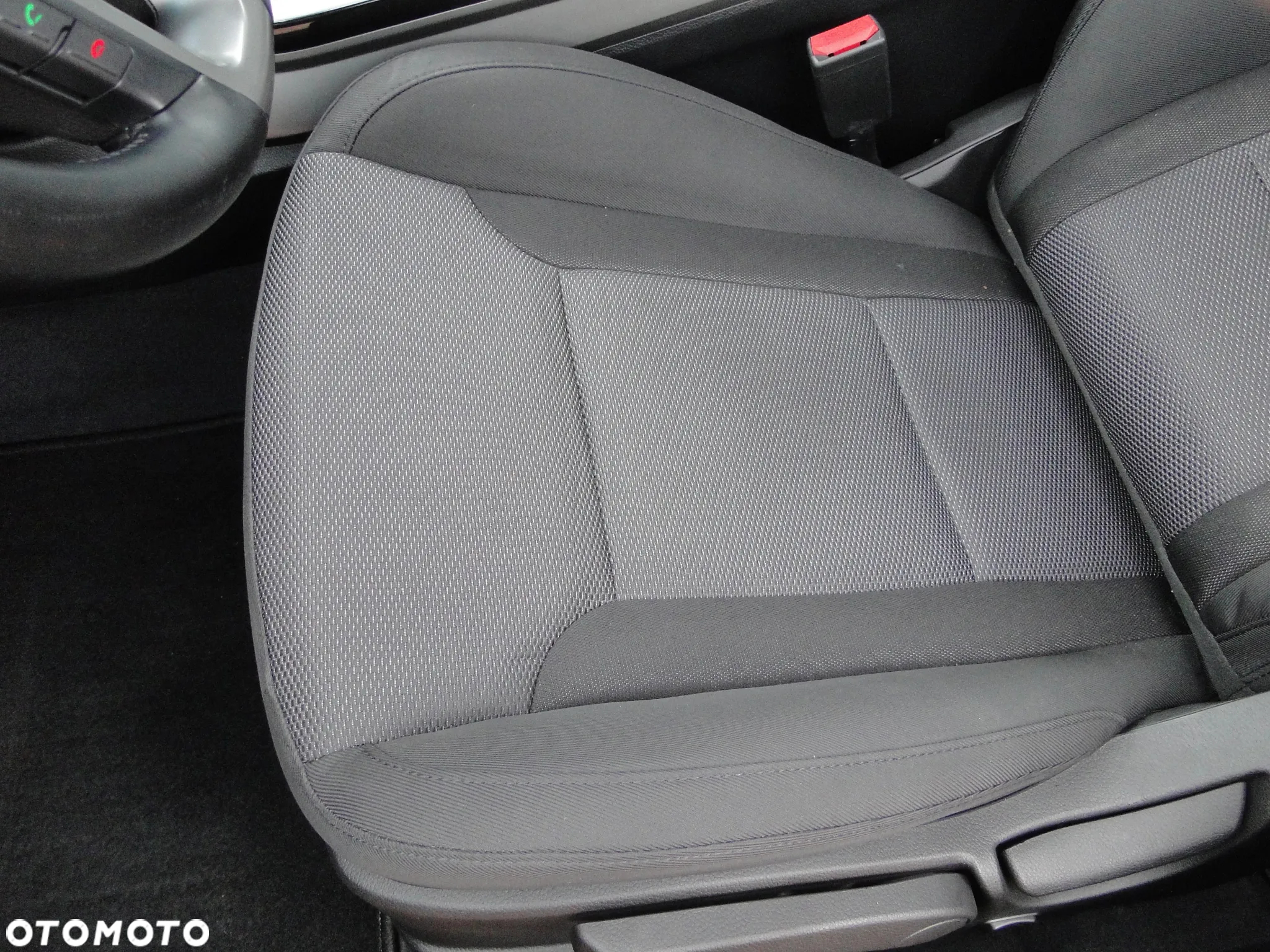 Hyundai i40 1.6 GDI Comfort + - 38
