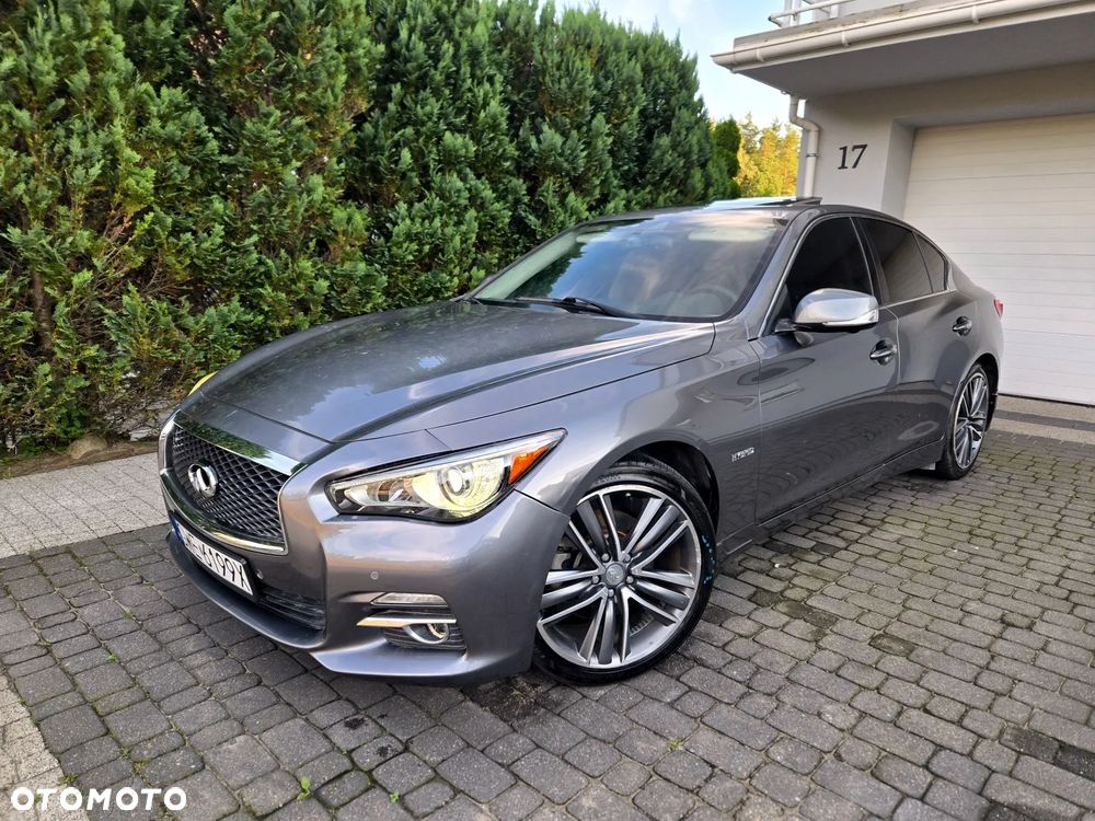 Infiniti Q50 AWD - 2