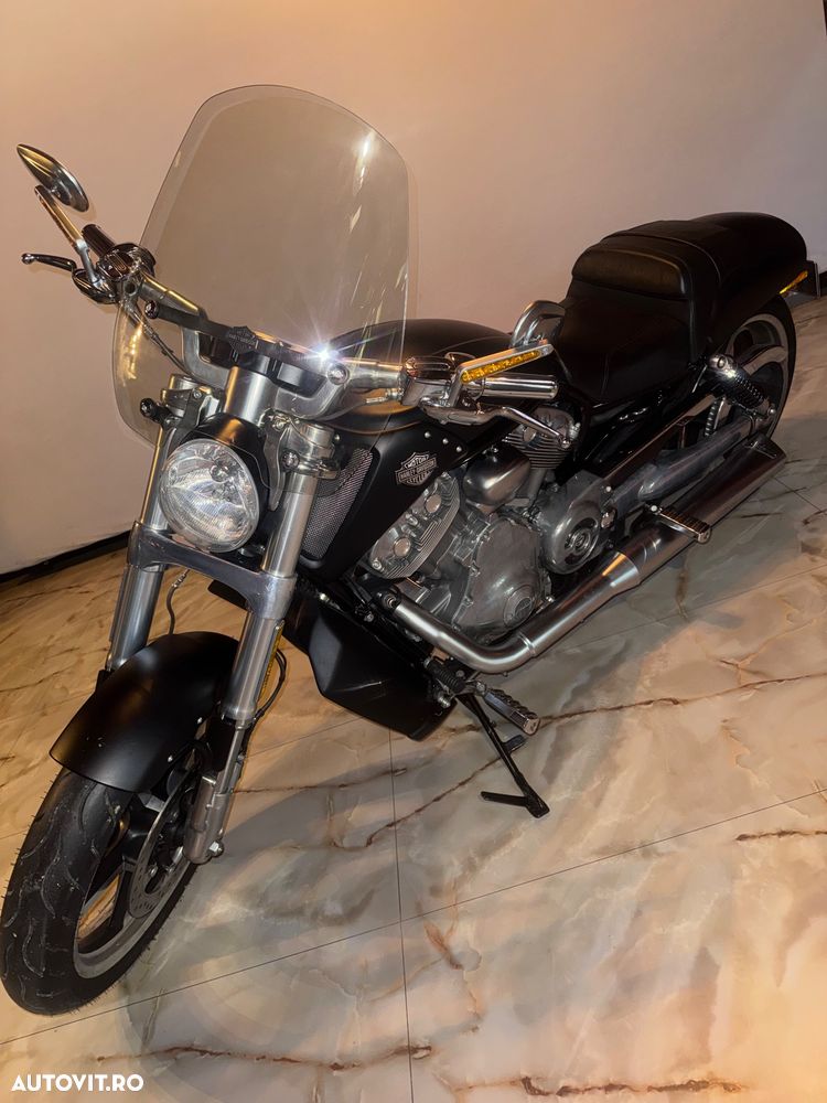 Harley-Davidson V-Rod Muscle - 6