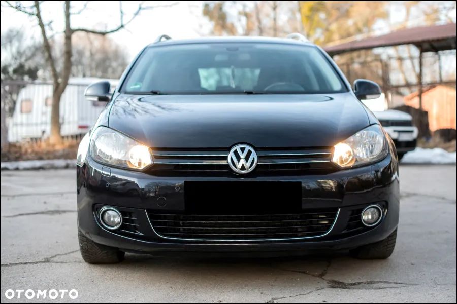 Volkswagen Golf - 2