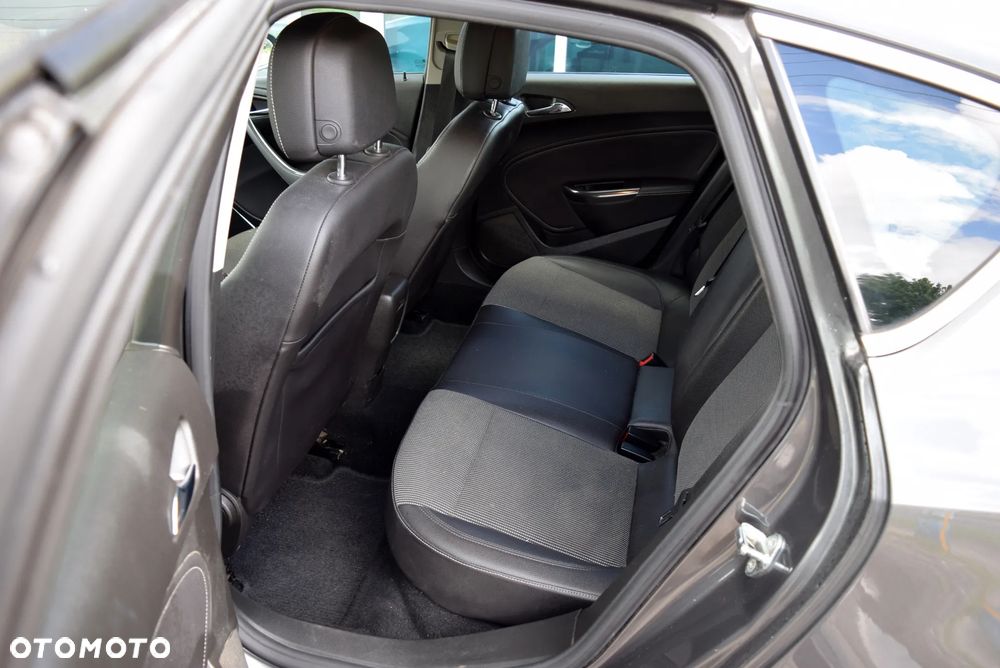 Opel Astra 1.6 Enjoy - 8