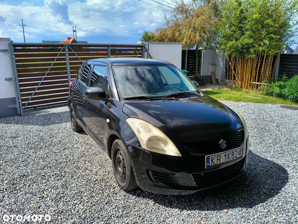 Suzuki Swift - 1