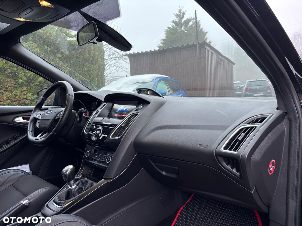 Ford Focus 2.3 EcoBoost S&S Allrad RS Blue & Black - 17