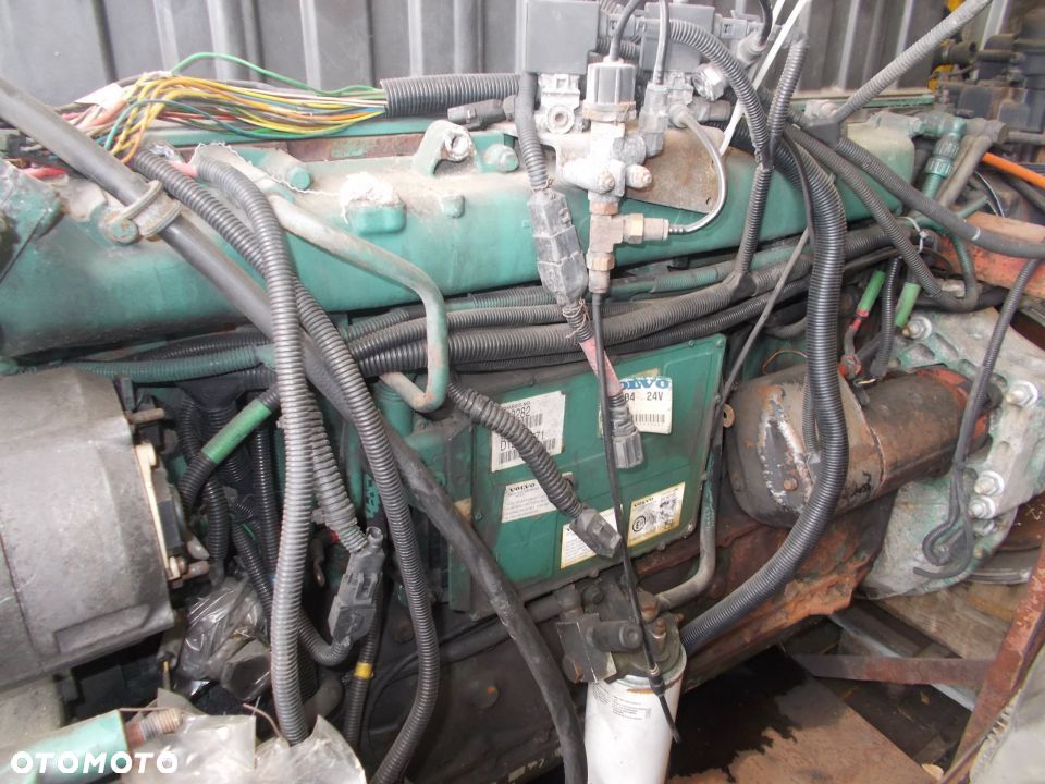 SILNIK VOLVO FH 12 420 a na części - 1