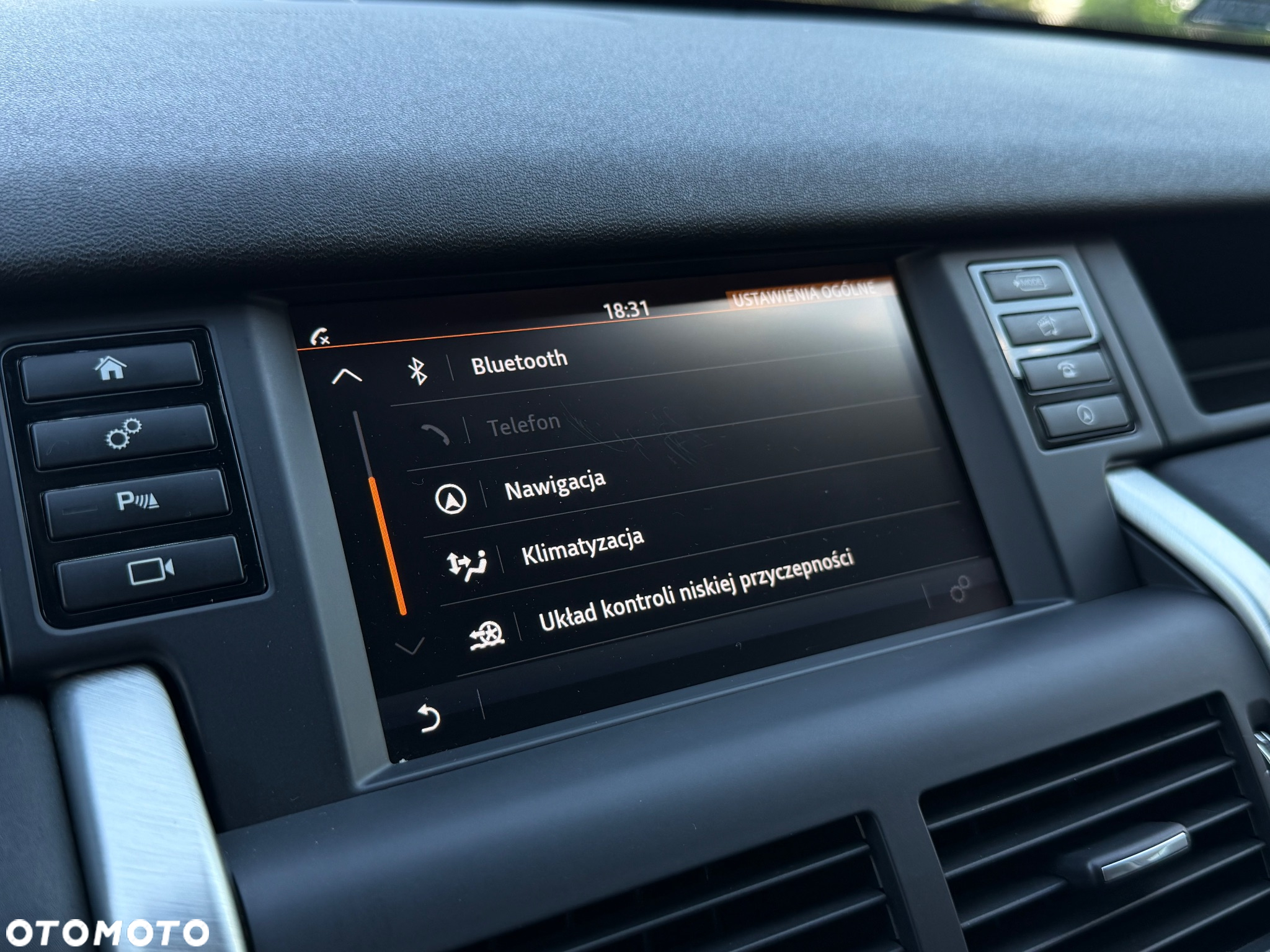 Land Rover Discovery Sport 2.0 TD4 SE - 23