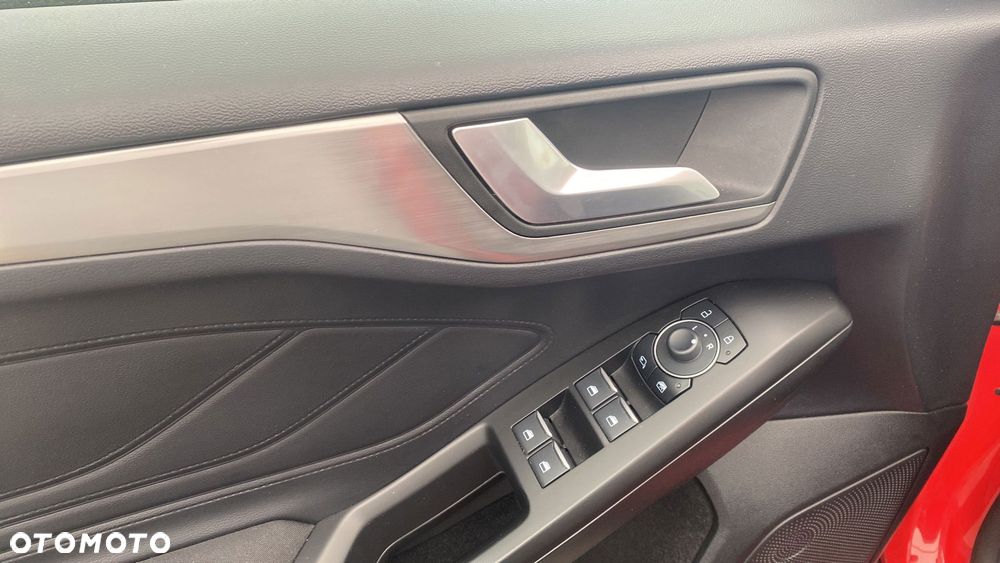 Ford Focus 1.0 EcoBoost mHEV Titanium X - 14