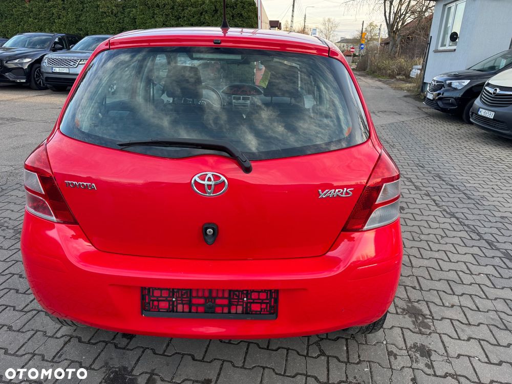 Toyota Yaris 1.0 Premium EU6 - 4