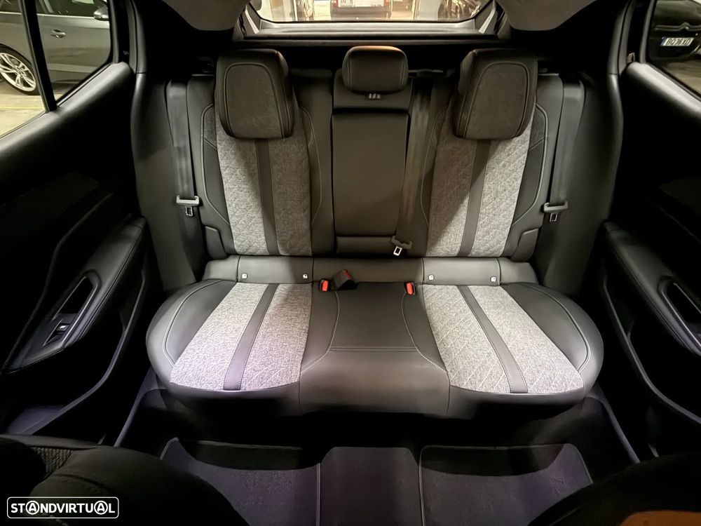 Peugeot 408 225 e-EAT8 Allure - 14