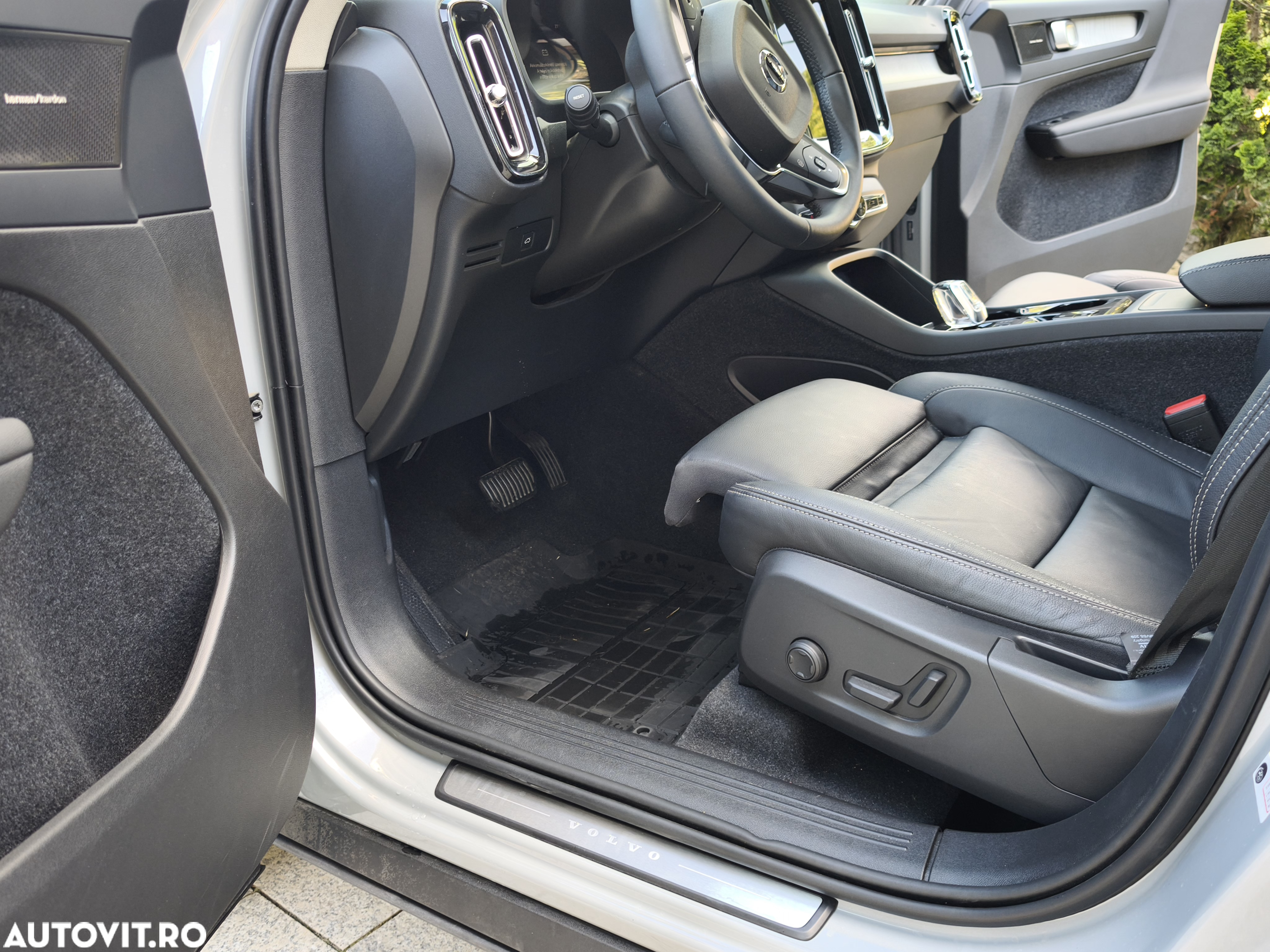 Volvo XC 40 T5 AWD R-Design - 16