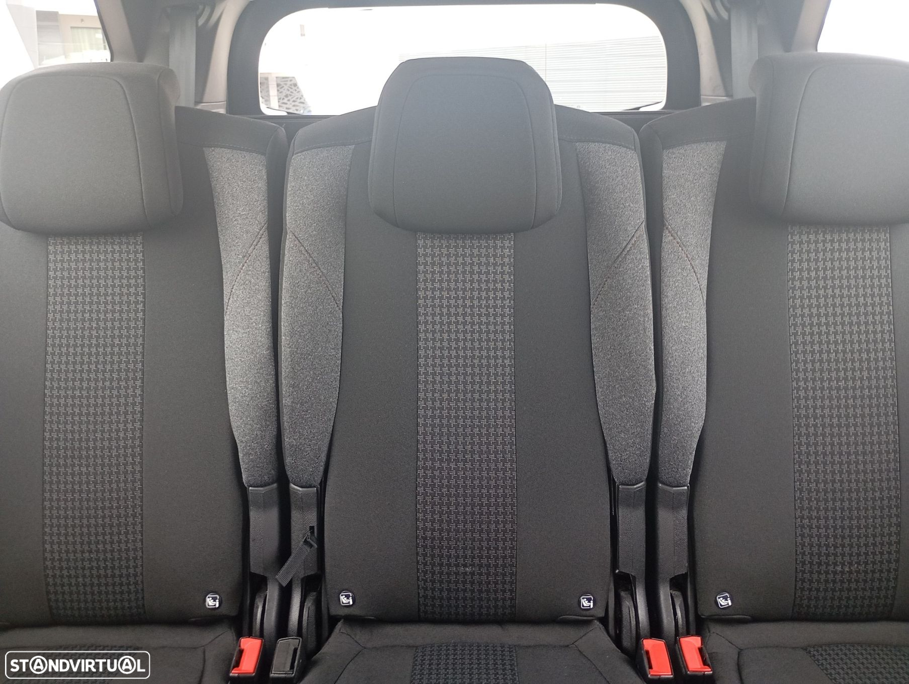 Peugeot 5008 1.5 BlueHDi Active Pack EAT8 - 16