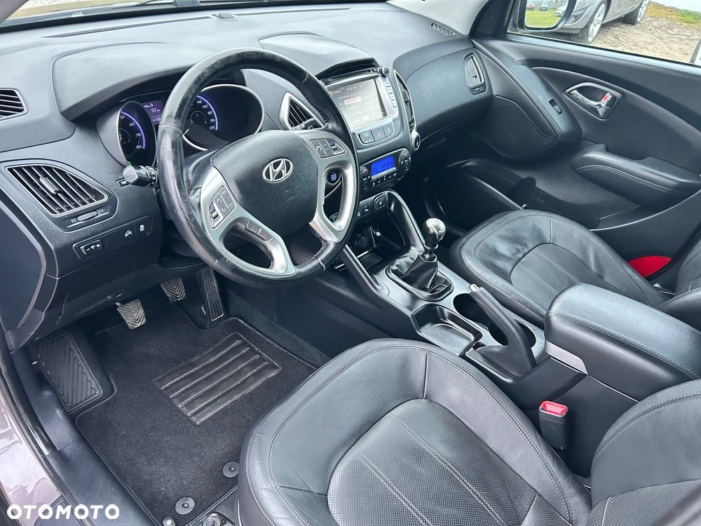 Hyundai ix35 blue 1.6 2WD Finale Gold - 9