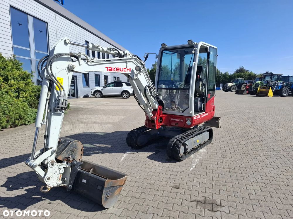 Takeuchi TB 230 - 1