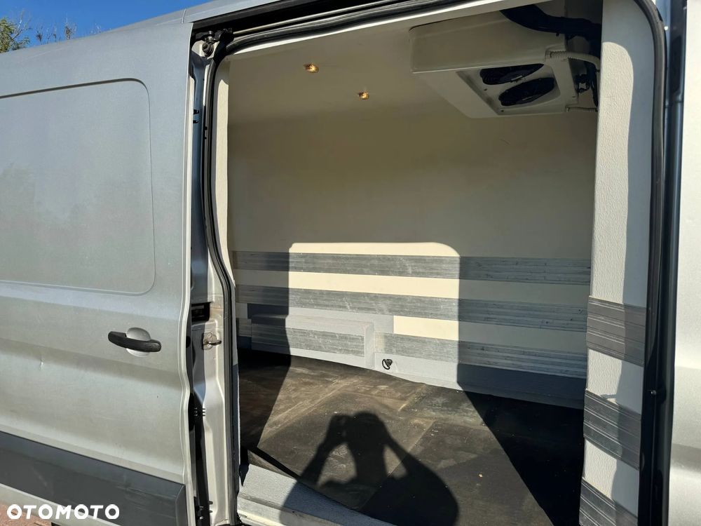 Ford Transit - 12
