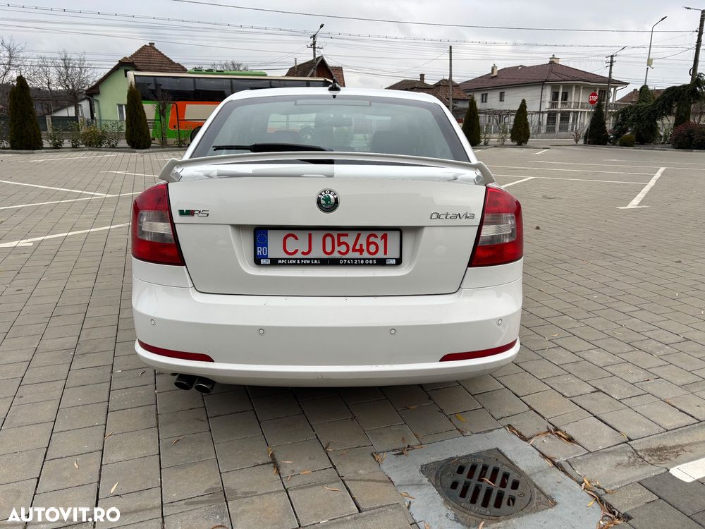 Skoda Octavia 2.0 TDI DPF DSG RS - 5