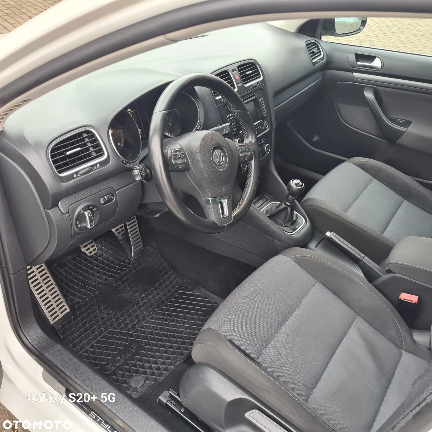 Volkswagen Golf 1.6 TDI DPF BlueMotion Technology MATCH - 21