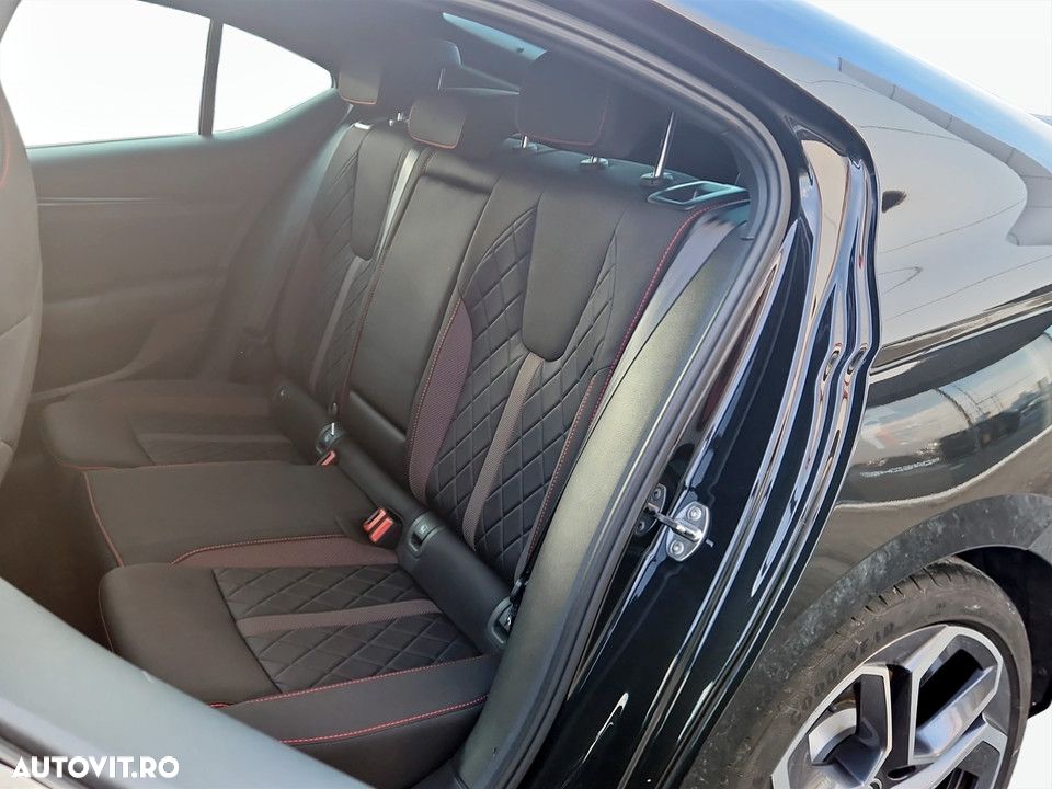 Skoda Octavia RS 2.0 TSI DSG - 15