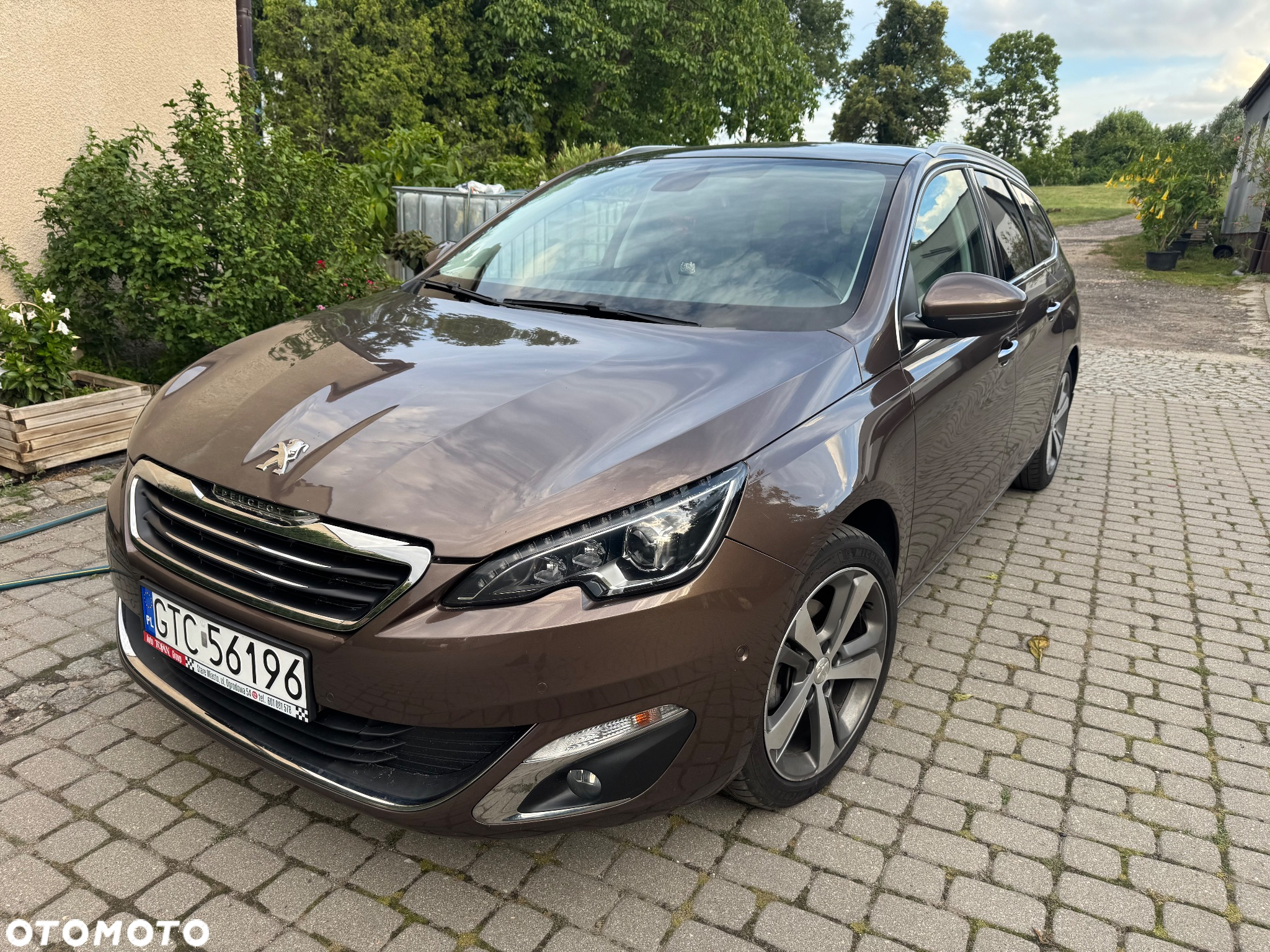 Peugeot 308 SW PureTech 130 GPF EAT8 Stop & Start Allure Business-Paket - 6