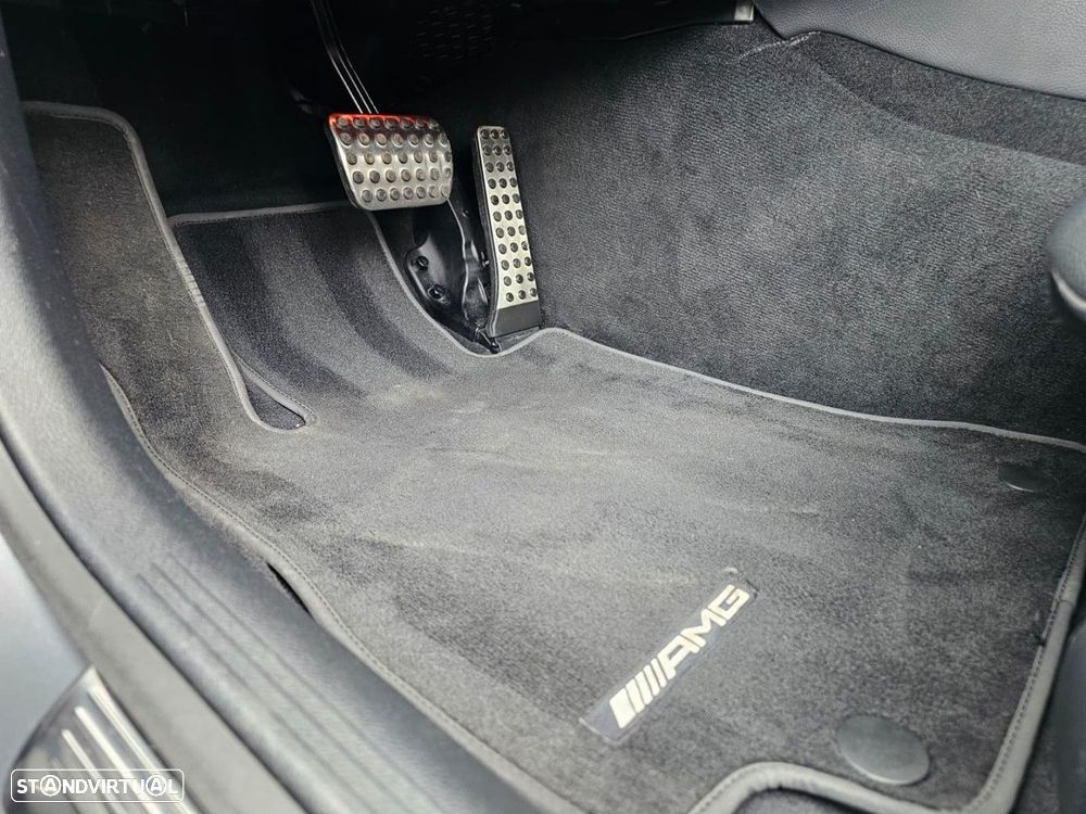 Mercedes-Benz AMG GT 43 4Matic+ - 14