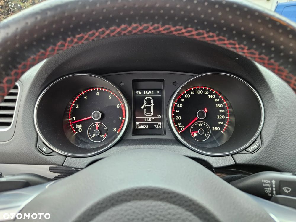 Volkswagen Golf 2.0 GTI DSG - 25