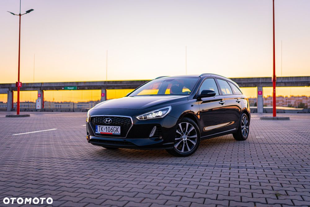 Hyundai i30 1.4 T-GDI Premium - 1
