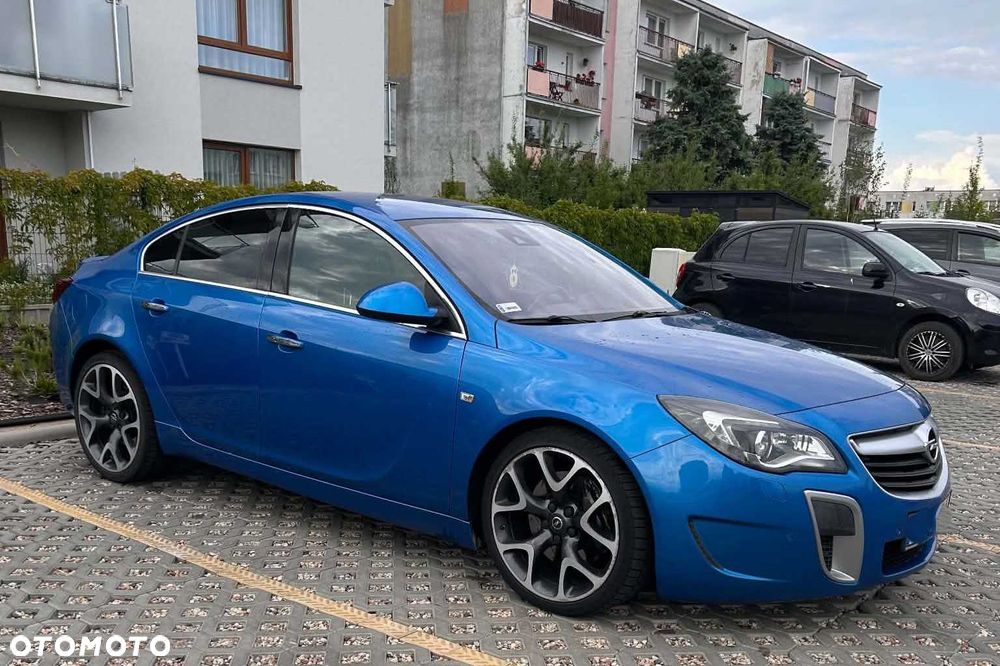 Opel Insignia - 1
