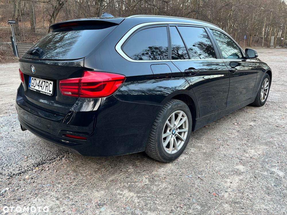 BMW Seria 3 320i xDrive - 5