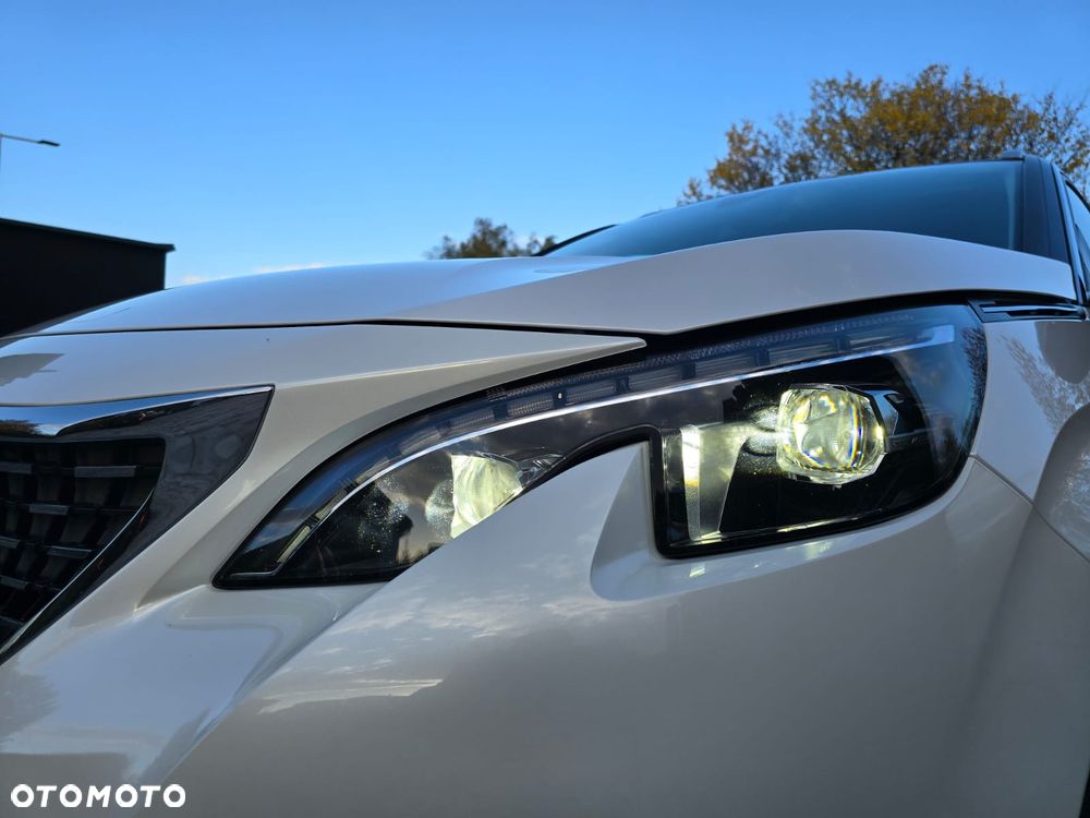 Peugeot 5008 - 12