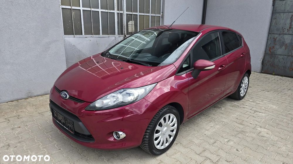 Ford Fiesta 1.25 Celebration - 1