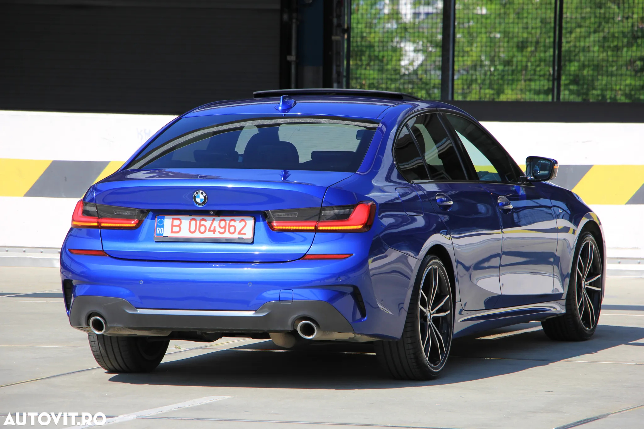 BMW Seria 3 320d xDrive AT M Sport - 22