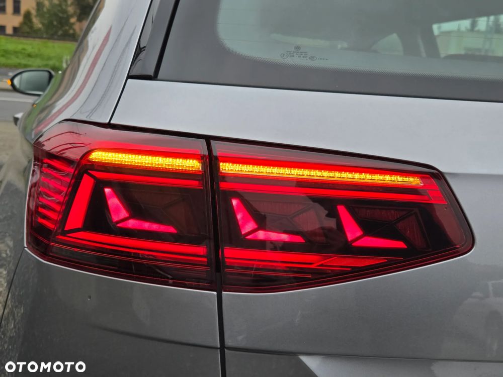 Volkswagen Passat 2.0 TDI EVO Elegance DSG - 39