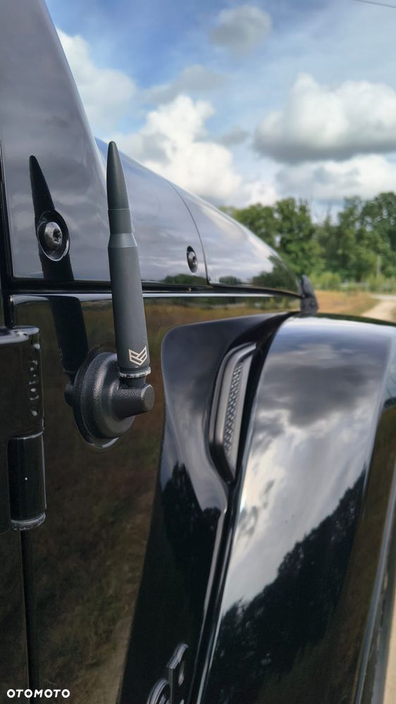 Jeep Wrangler - 36