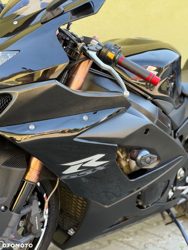 Suzuki GSX-R - 30