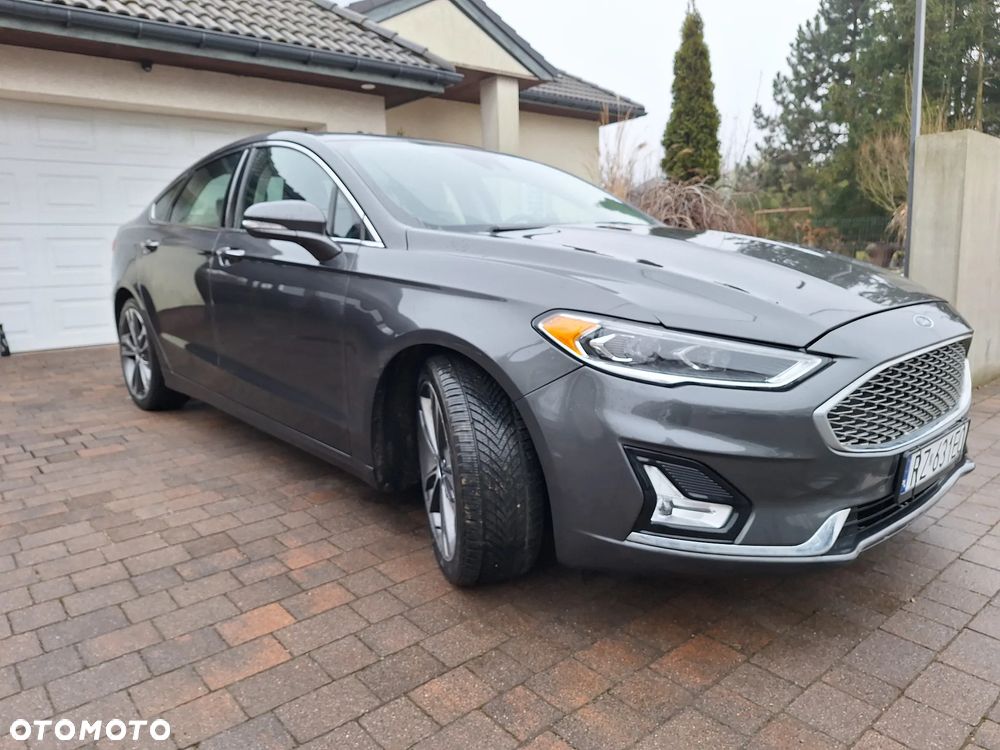 Ford Fusion - 15