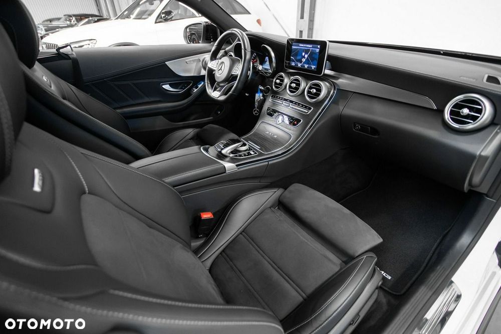 Mercedes-Benz Klasa C AMG 63 AMG Speedshift MCT 9G - 20