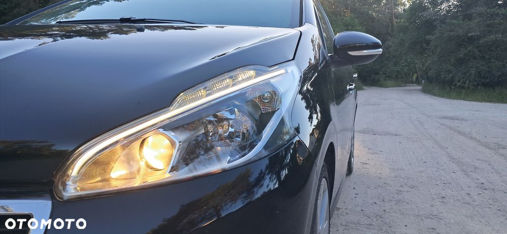 Peugeot 208 1.6 BlueHDi Active S&S - 15