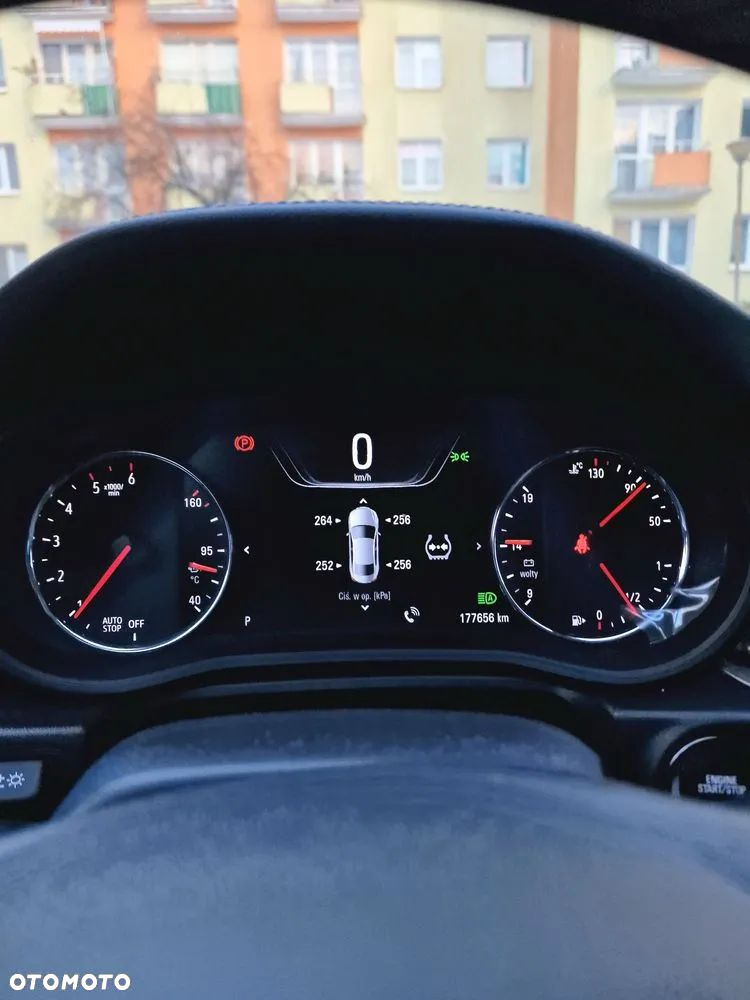 Opel Insignia 1.6 CDTI Exclusive S&S - 8