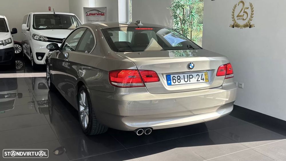 BMW 330 d Aut. - 4