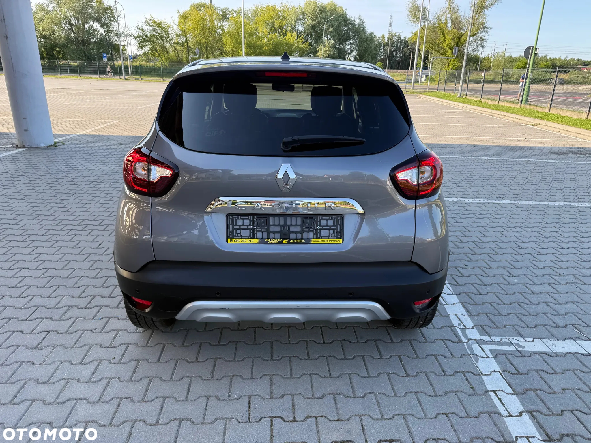 Renault Captur 1.5 dCi Zen EDC - 6