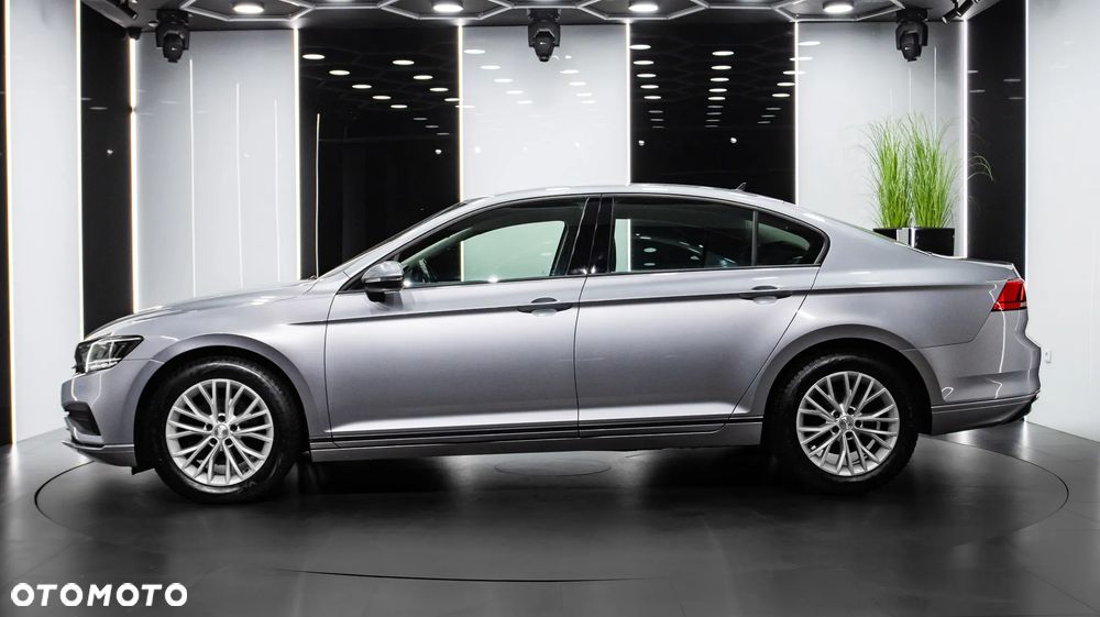 Volkswagen Passat 2.0 TDI EVO Essence - 4