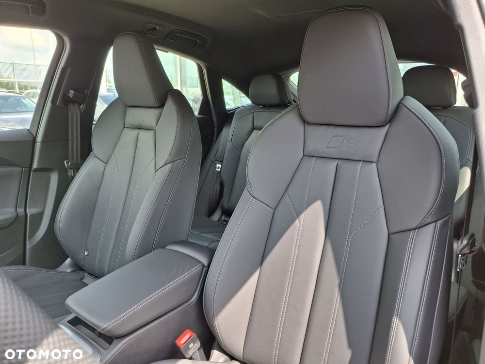 Audi Q5 Sportback - 31