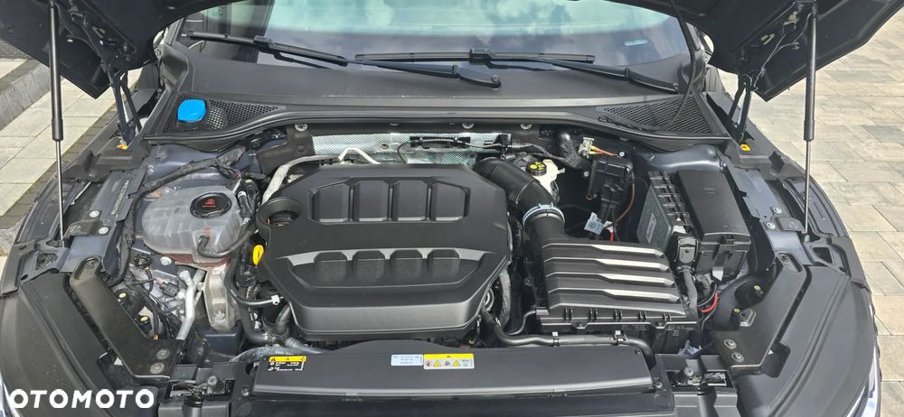 Volkswagen Arteon 2.0 TSI 4Motion R DSG - 8