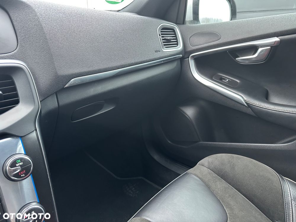 Volvo V40 D2 RDesign - 14