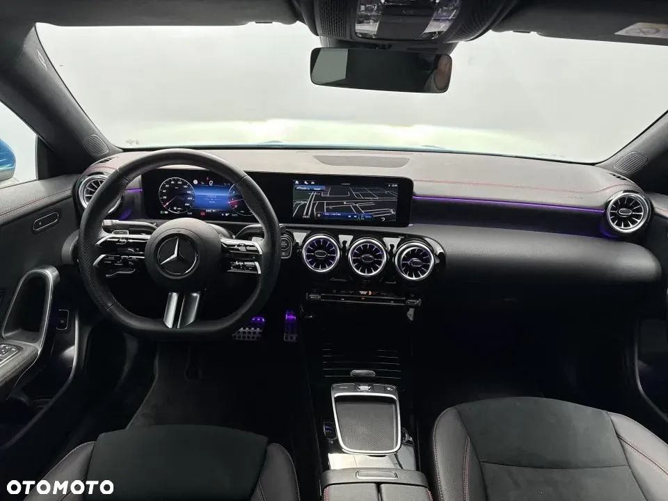 Mercedes-Benz CLA 180 AMG Line 7G-DCT - 21