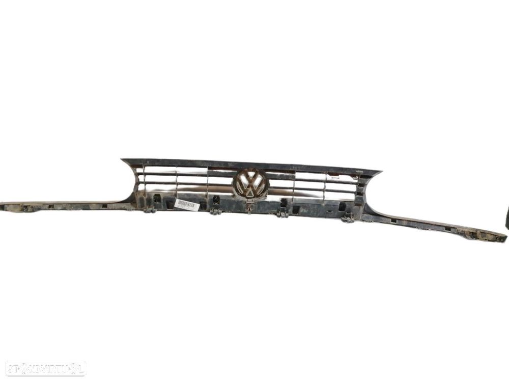 GRELHA FRONTAL VOLKSWAGEN GOLF III 1992 - 4