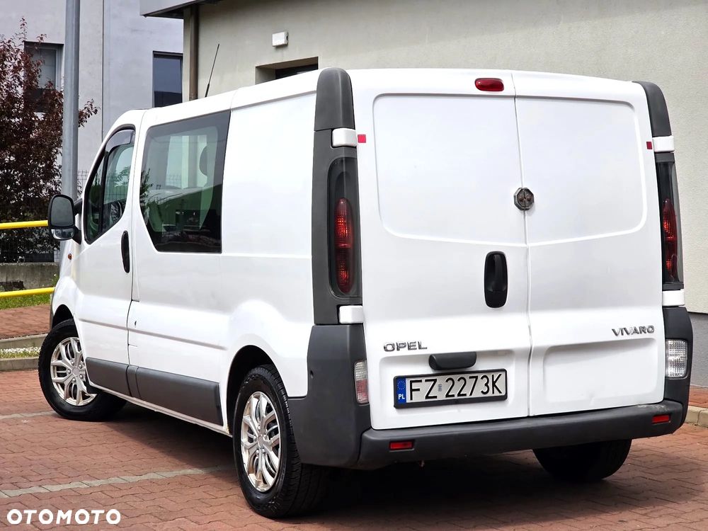 Opel Vivaro - 8