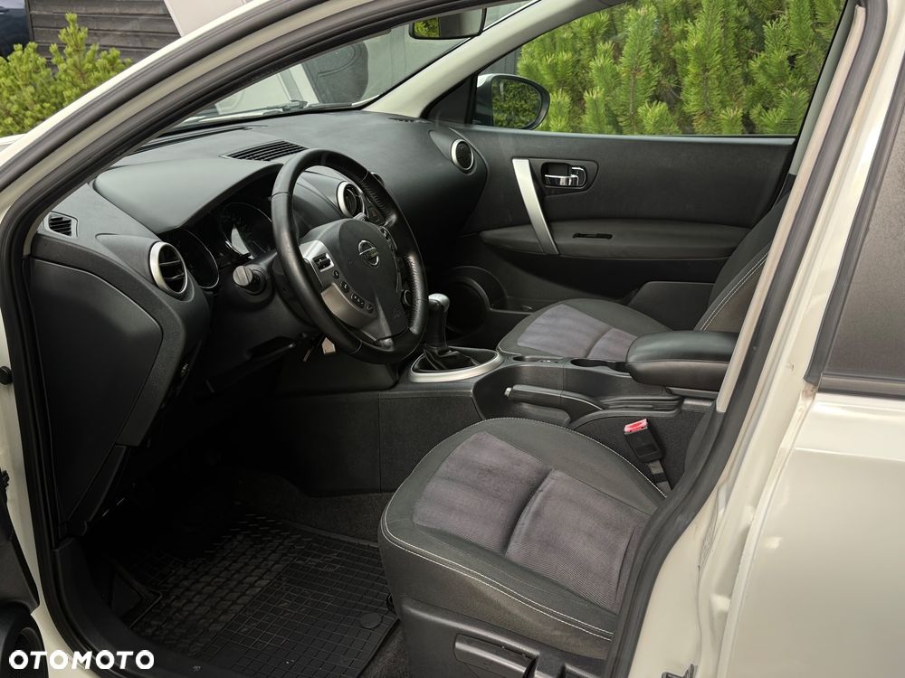 Nissan Qashqai - 11